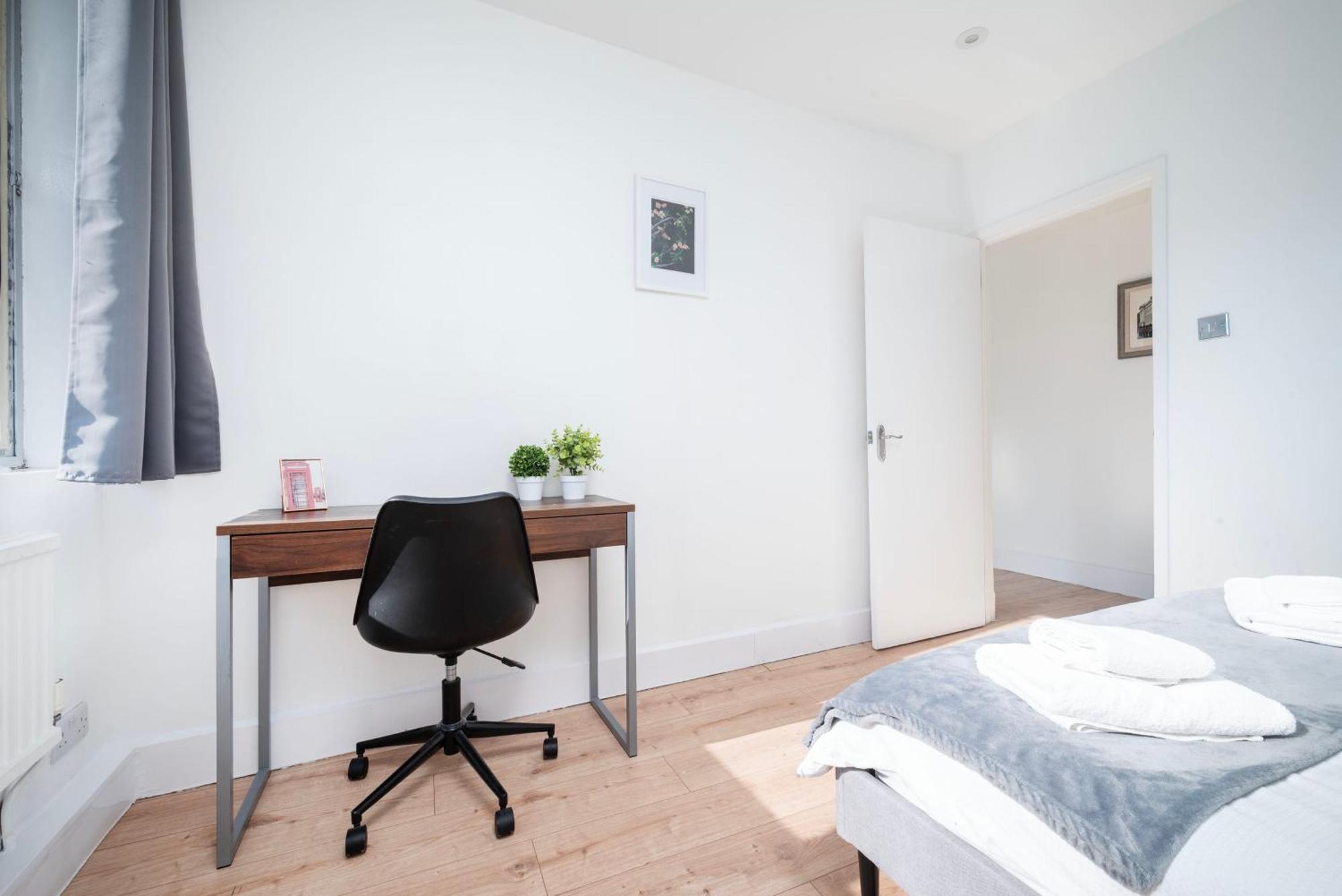 Berwick Street Central Apartments London Bagian luar foto