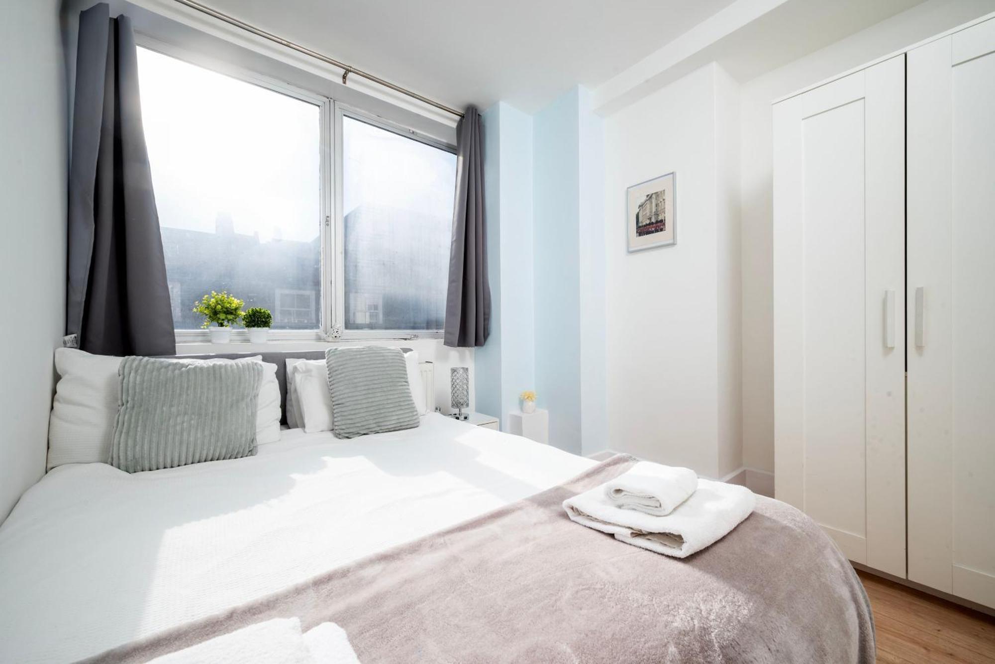 Berwick Street Central Apartments London Bagian luar foto