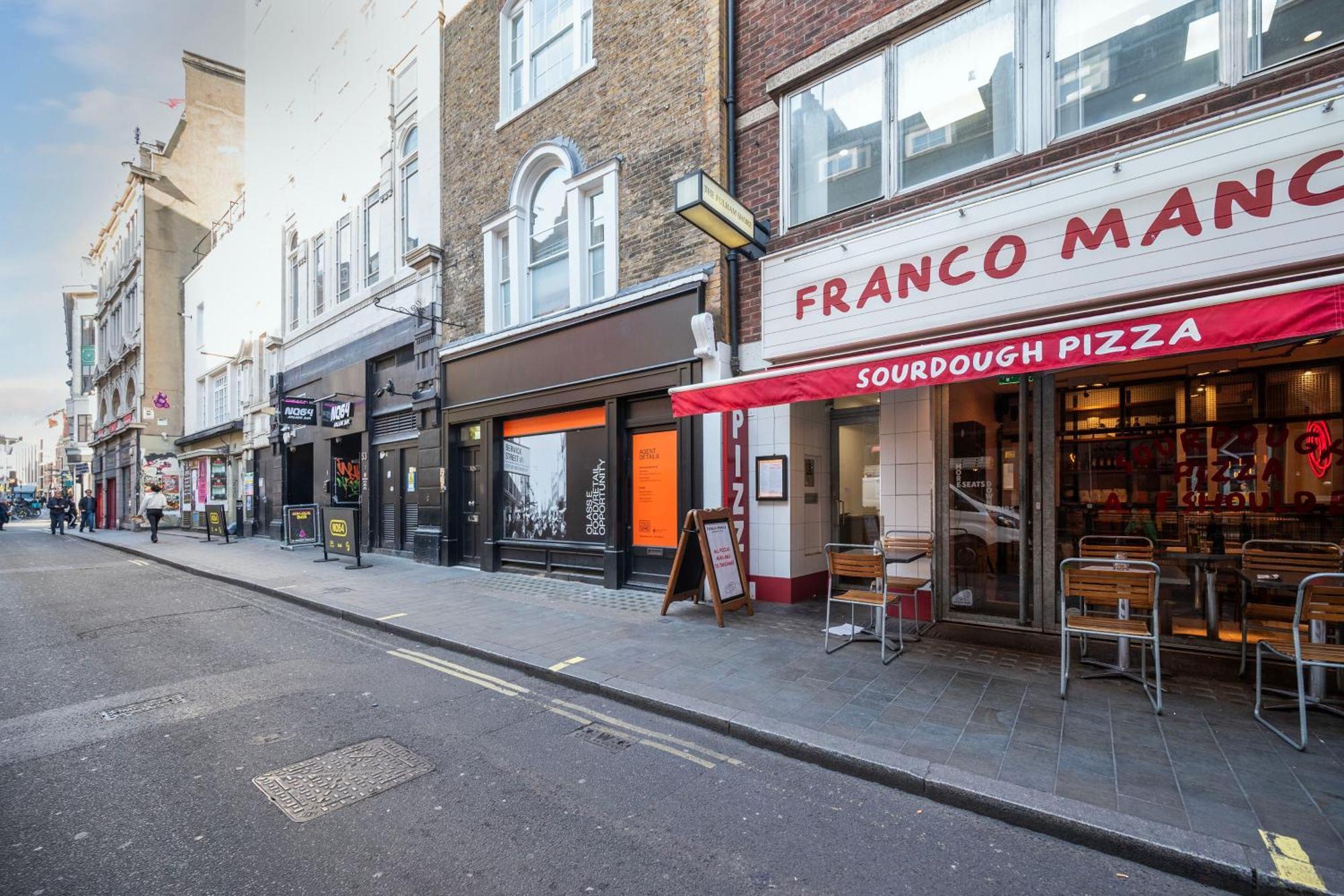 Berwick Street Central Apartments London Bagian luar foto